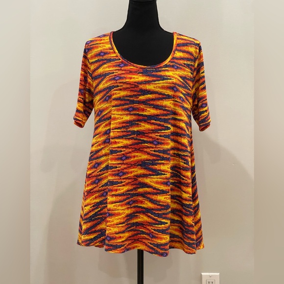 LuLaRoe M‎ Colorful High Low Tunic - Picture 1 of 7